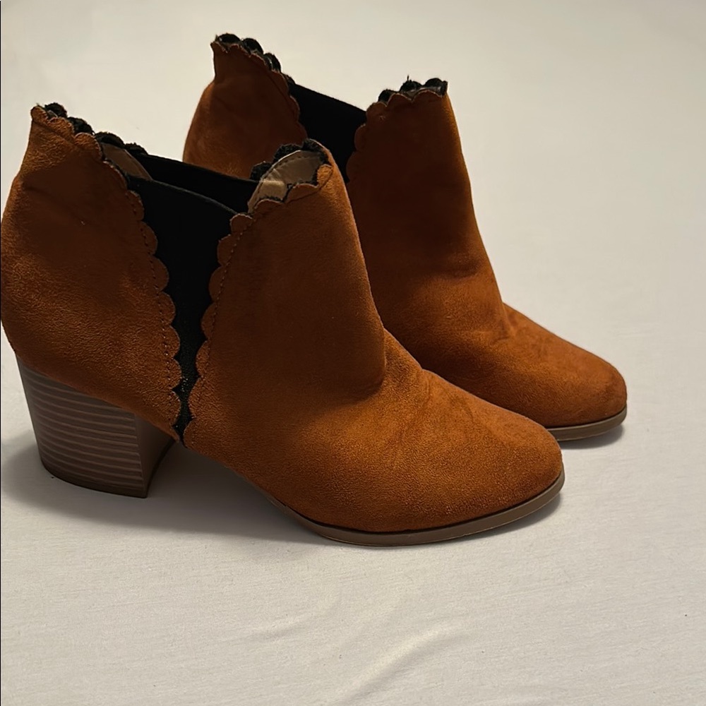 Women's Camel Ankle Boots